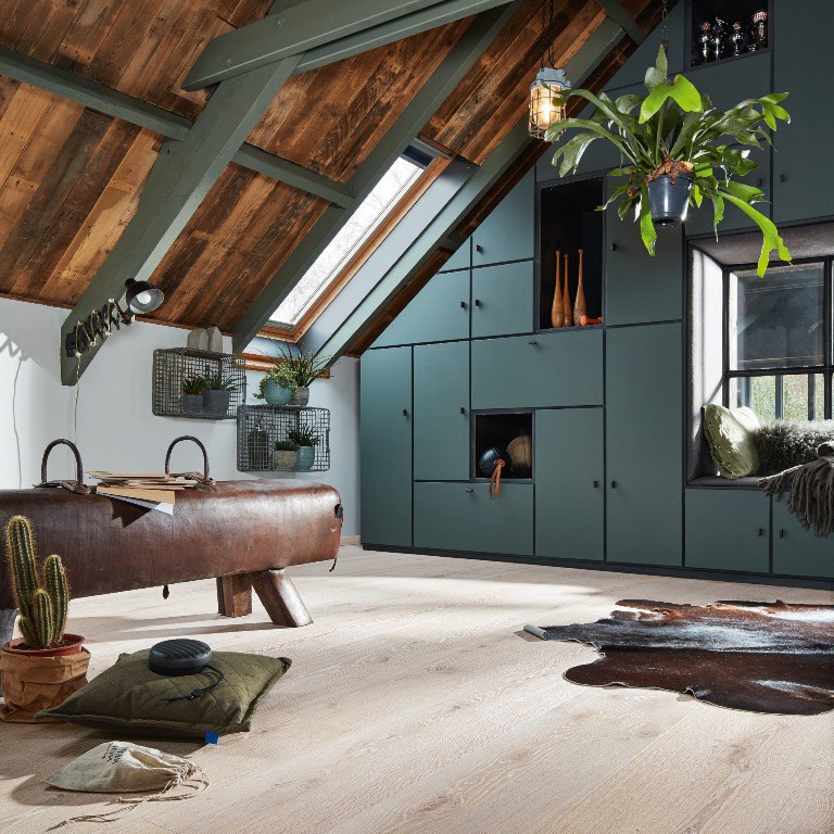 Паркетная доска Meister HD 400 Lindura Дуб Белый мытый 8742 2200×270×11 фото в интерьере